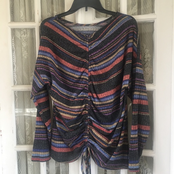 Striped Pullover Top - Medium - Picture 2 of 3